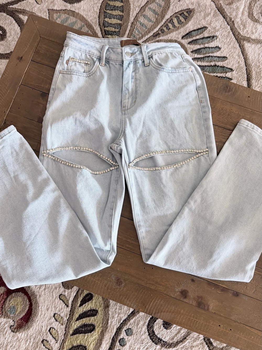 Judy Blue light blue jeans with rhinestones